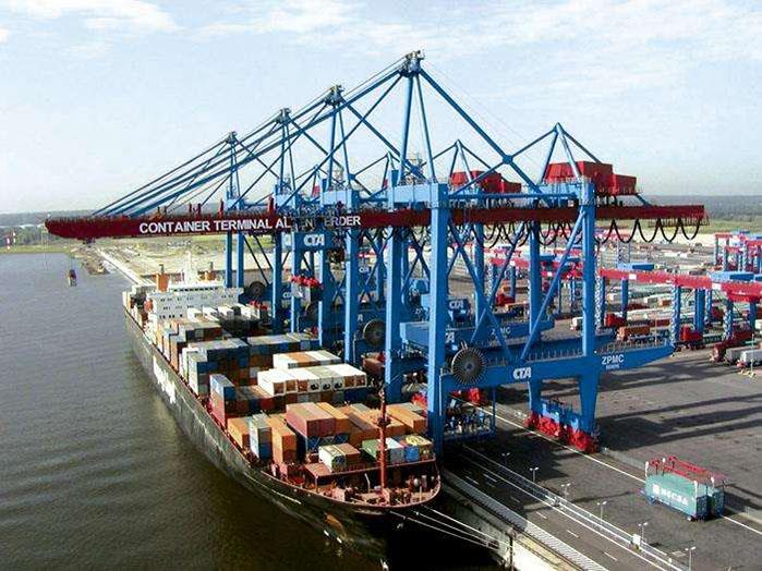 Портальний контейнерний кран від Yuntian Crane.jpg Portal Container Crane From Yuntian Crane.jpg