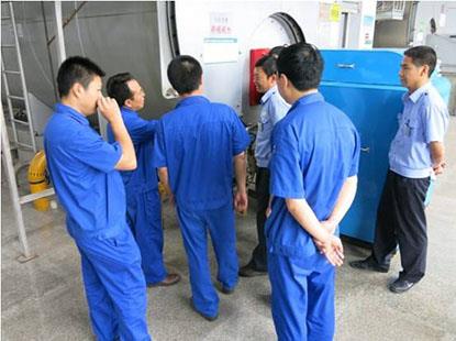Хенань Юньтян проводить перевірки безпеки літнього крана Henan Yuntian conducts summer crane equipment safety inspections.jpg